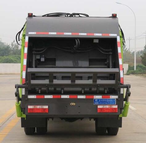 ����8����ѹ��������